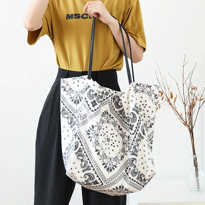 Hot Korean Canvas Women Shoulder Bag Large Capacity Print Tote Bag Designer Luxury Student Shopping Bag