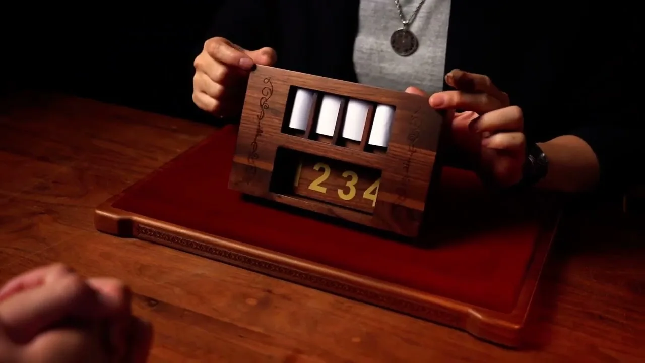 

The Choice Box by Didier -Magic Tricks