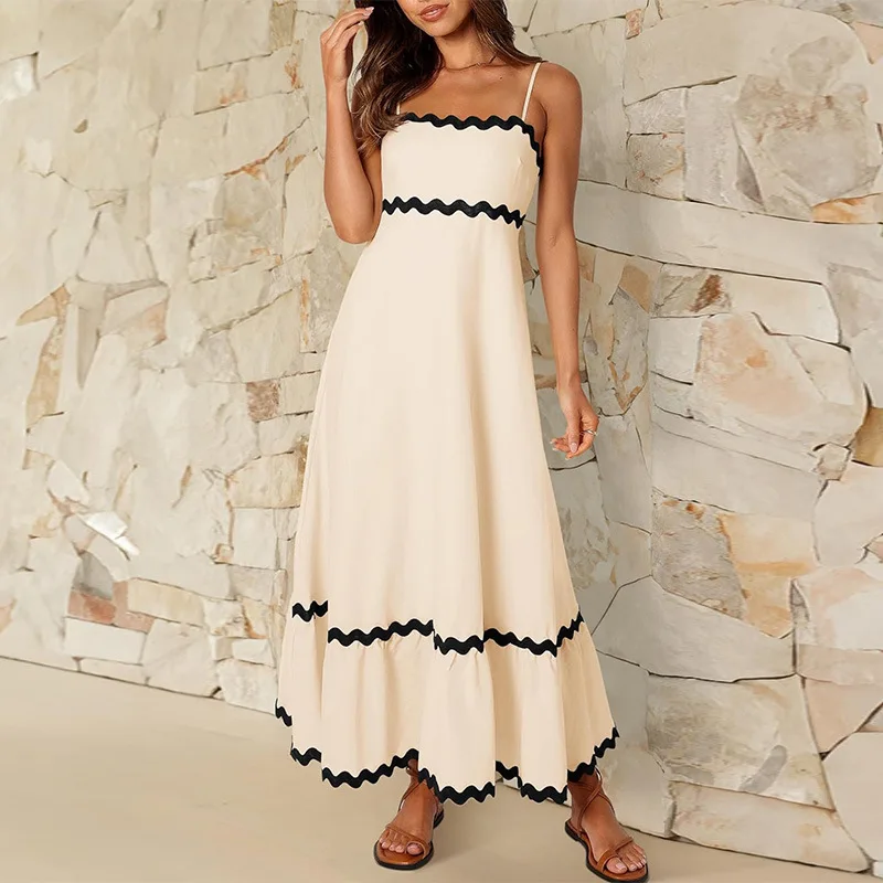 Весеннее женское платье средней длины с кулиской и лоскутной длинной юбкой