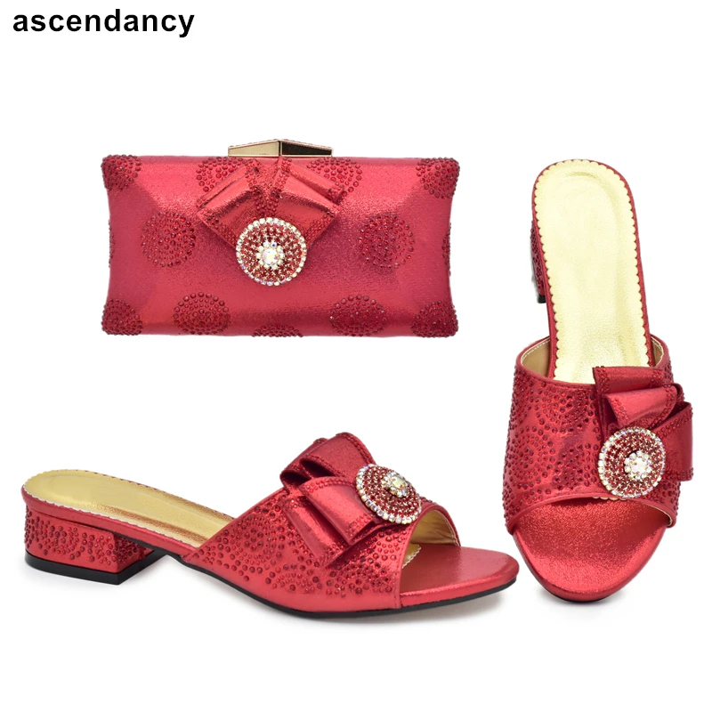 

Женские Искусственные туфли с аппликацией, Нигерия, подходят для свадебной вечеринки, Роскошные туфли на низком каблуке, элегантные Италья...