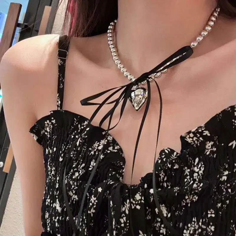 Элегантное высококачественное укороченное ожерелье с милым балетным бантом