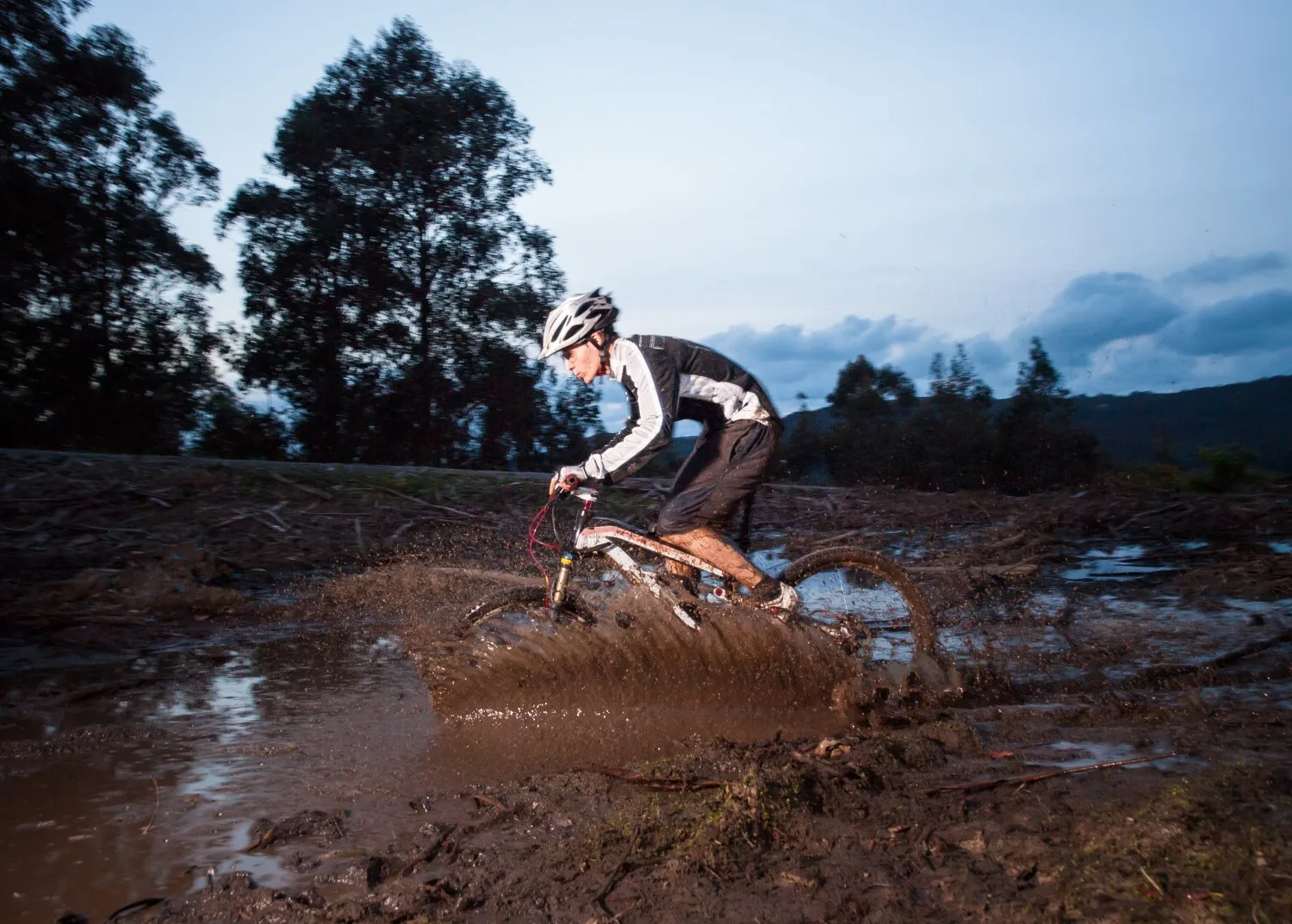 Ottershell Waterproof Breathable Socks for Outdoor Activities like Golf, Running, Cycling, Mountaineering and Hiking Coolmax®