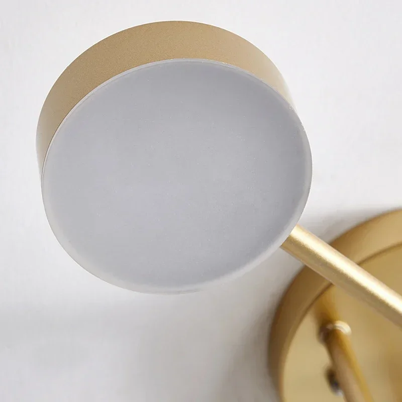 Современная светодиодная люстра с несколькими головками трехцветный светильник