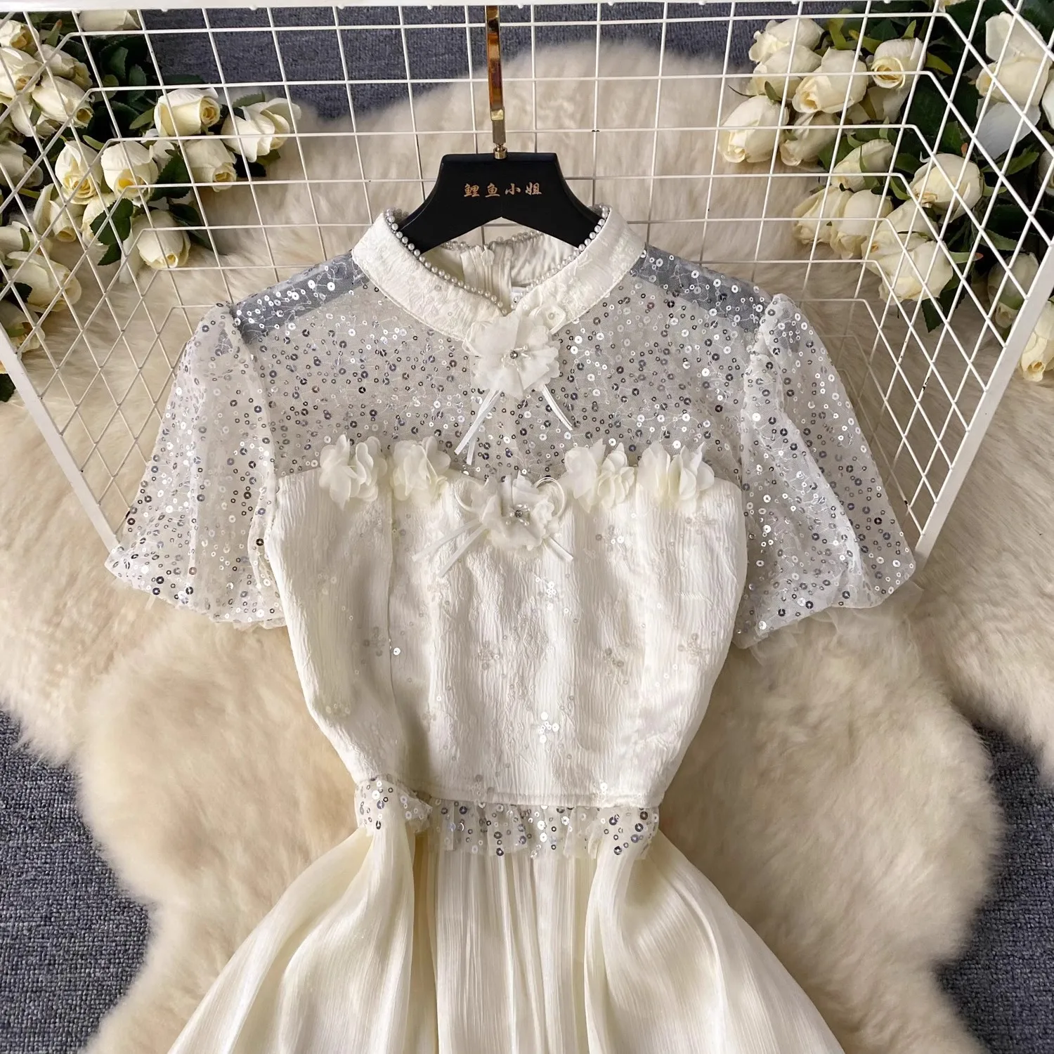 Элегантное платье из абрикосового шелка с бисером и блестками женское