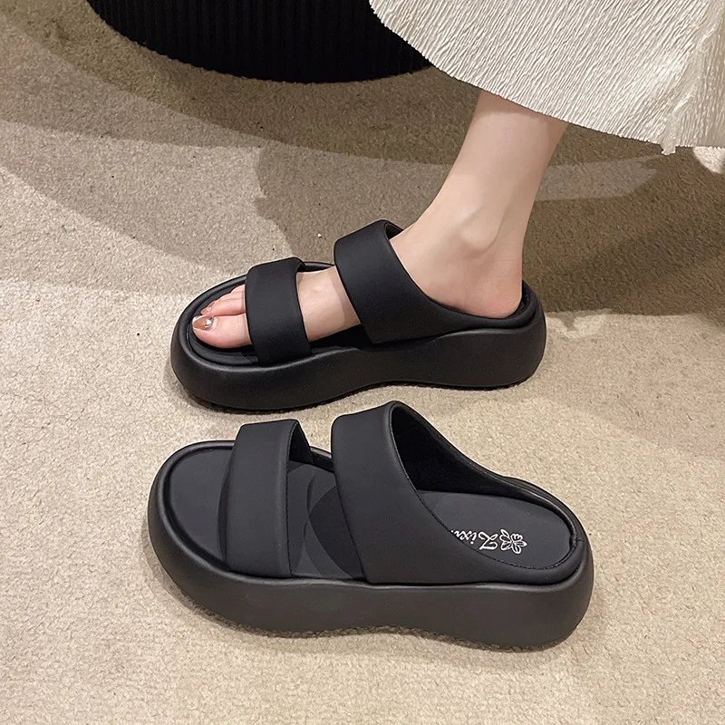 

Slippers Women Summer Luxury Slides Shoes Platform Low Pantofle Designer Rubber 2023 Soft Casual Rome Fabric Hoof Heels Basic Fa