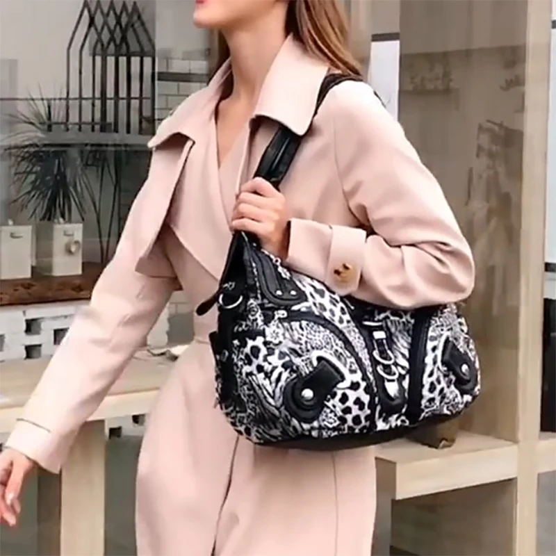 Top Women's Motorcycle Style Crossbody Bag Women's Leopard Print Crossbody Bag Large Capacity Bag Animal Print Shoulder Bag