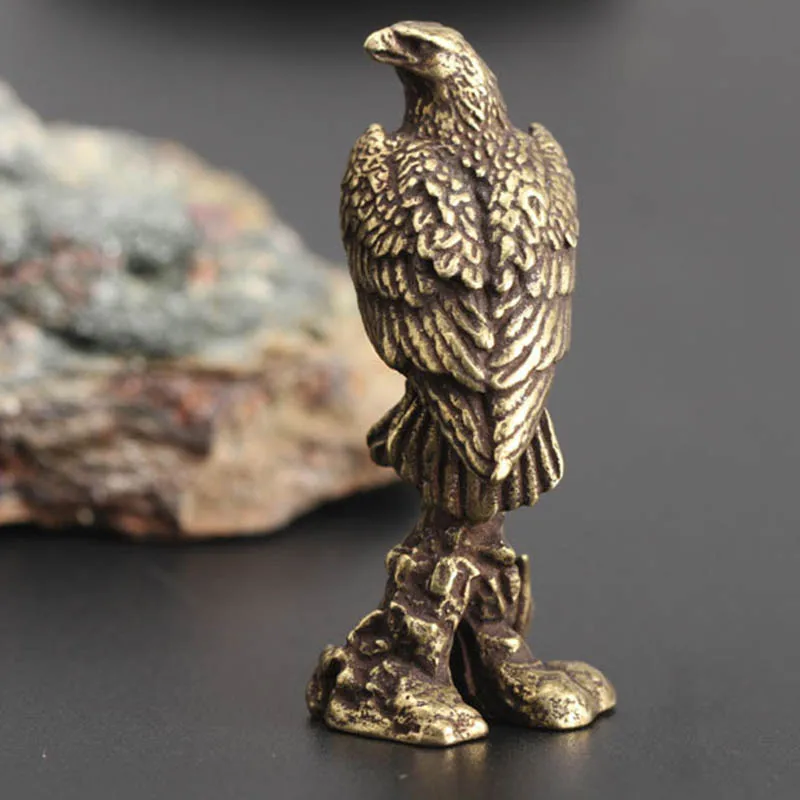 

1pc Eagle Statue Miniature Sculpture Handmade Eagle Ornament Vintage Copper Bird Home Office Desk Animal Decoration