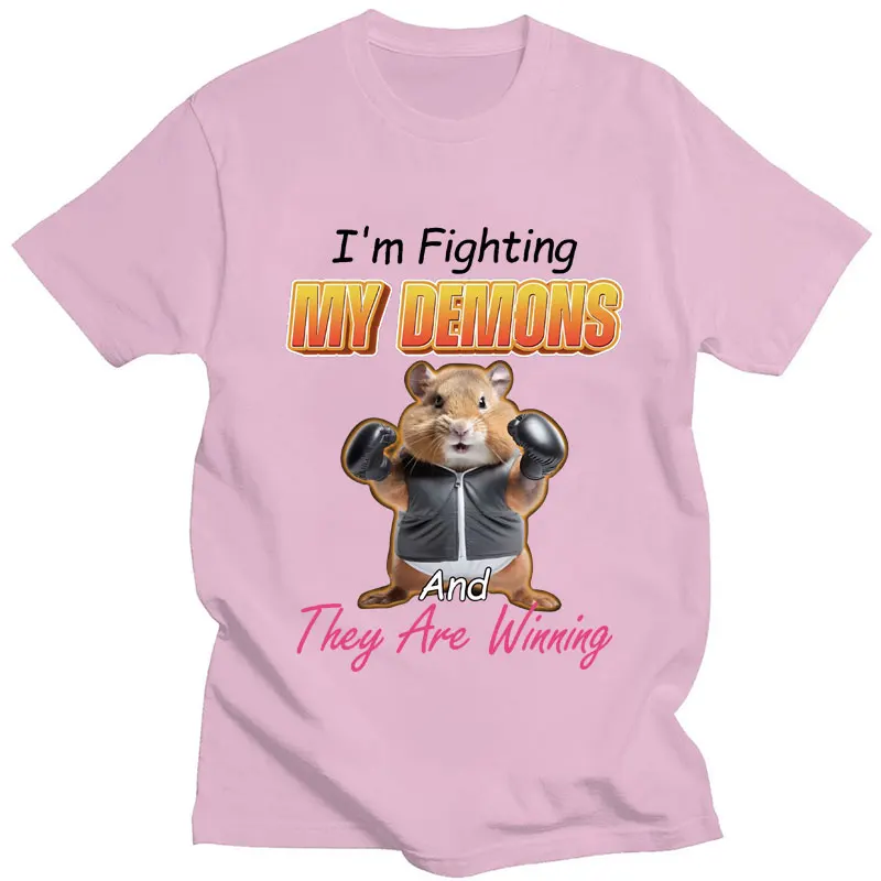 Футболка с изображением хомяка из м/ф Я сражаюсь моими демонами и победителями