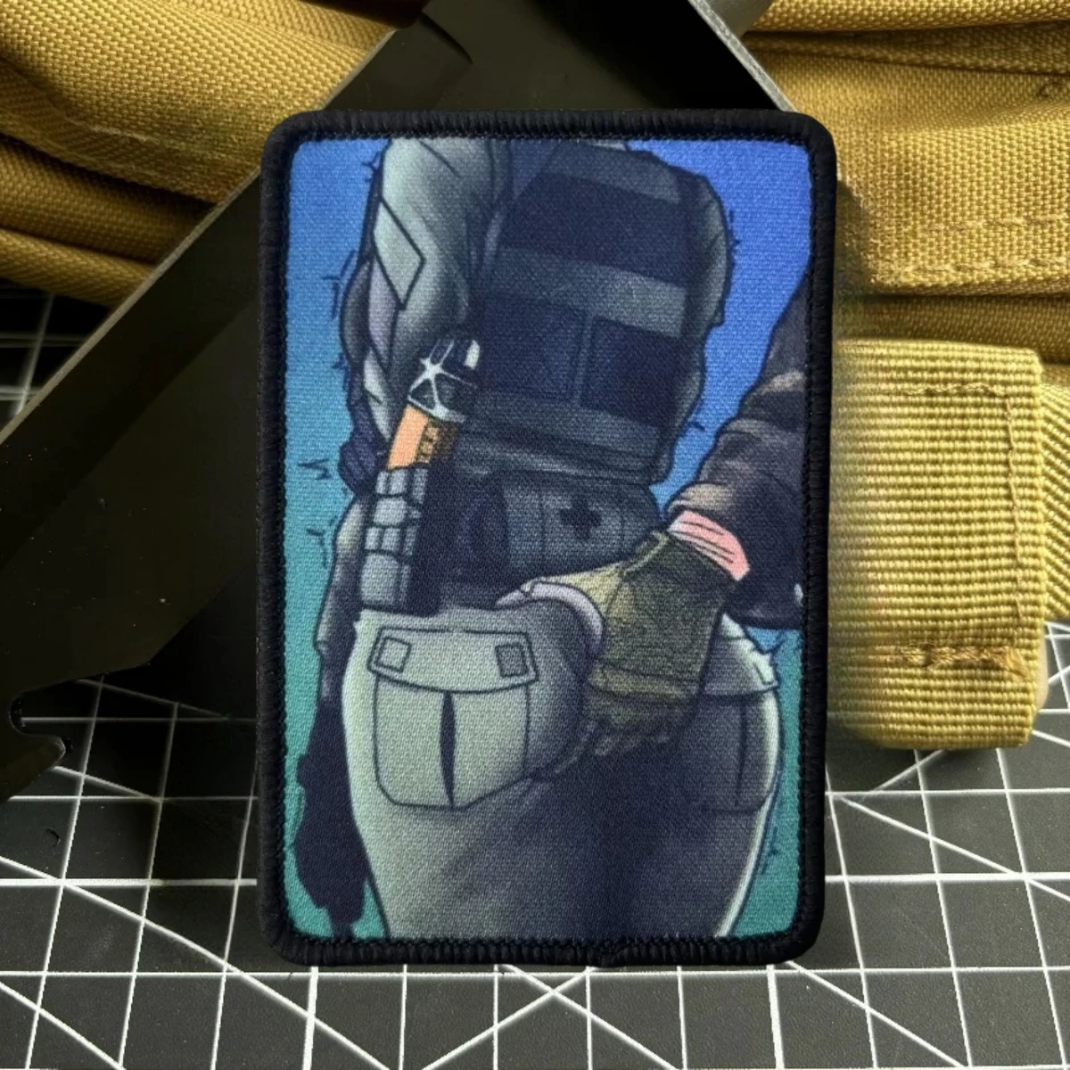 Декоративная наклейка с принтом