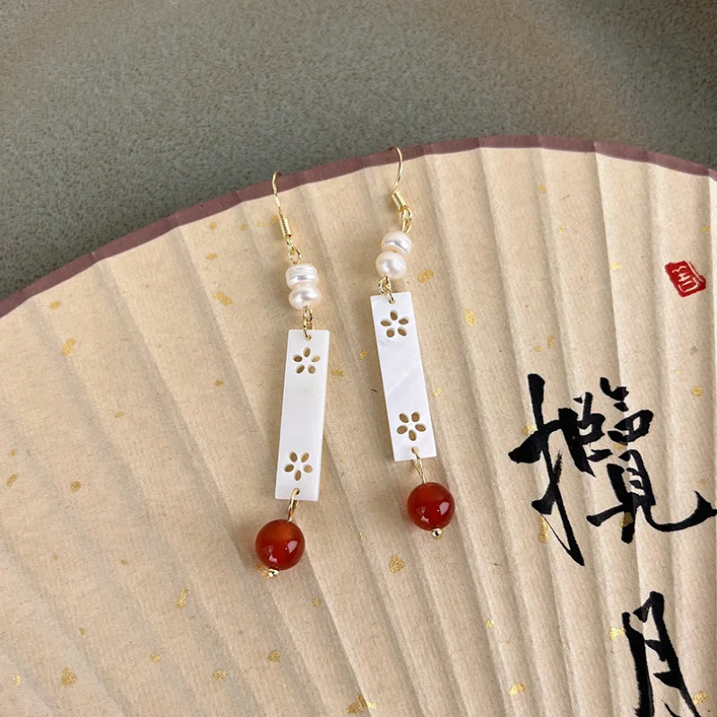 

Minar Retro White Color Hollow Floral Rectangle Natural Stone Drop Earrings for Women Red Agate Freshwater Pearl Tassel Earring