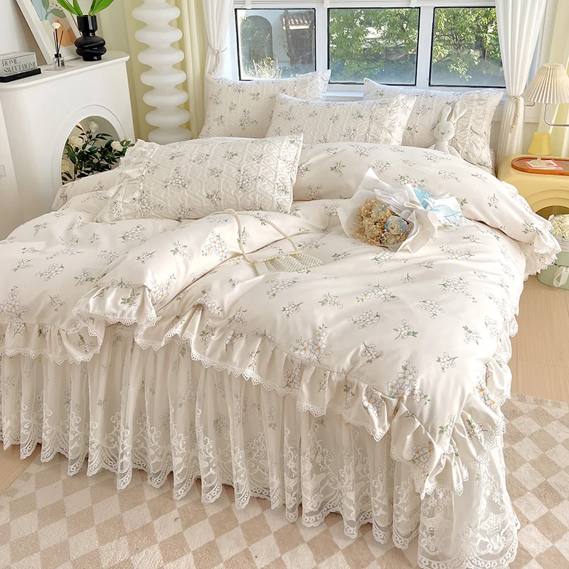

French Style Bedding Set Rural Small Flowers Duvet Cover Set Quilted Bedspread Double Layer Lace Ruffles Bed Skirt Pillowcases