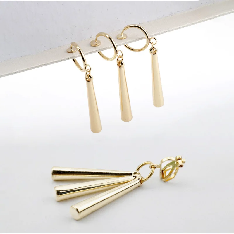 

Anime Action Figure Cosplay Metal Earrings Pendant for Men Women Fashion Party Earrings Ear Clip Charms Jewelry Toys Fans Gift