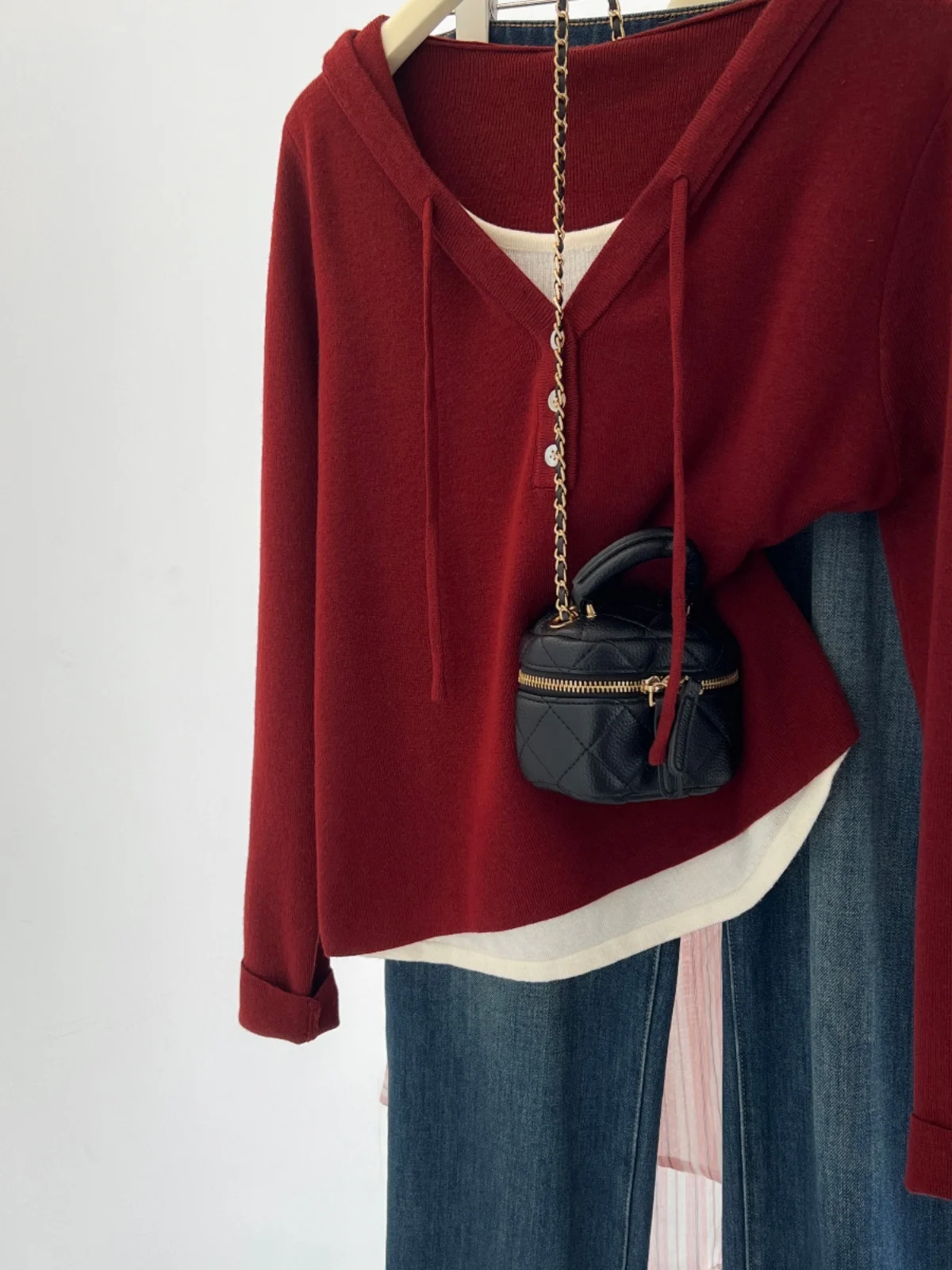 Поддельный капюшон из двух частей вязаный низ с длинными рукавами осенне-зимний