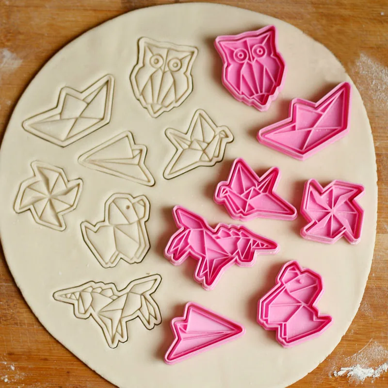 

Cute Origami Baking Mold Paper Airplane Windmill Paper Boat Paper Crane Cookie Embosser Mold Plastic Fondant Biscuit Cutter Set