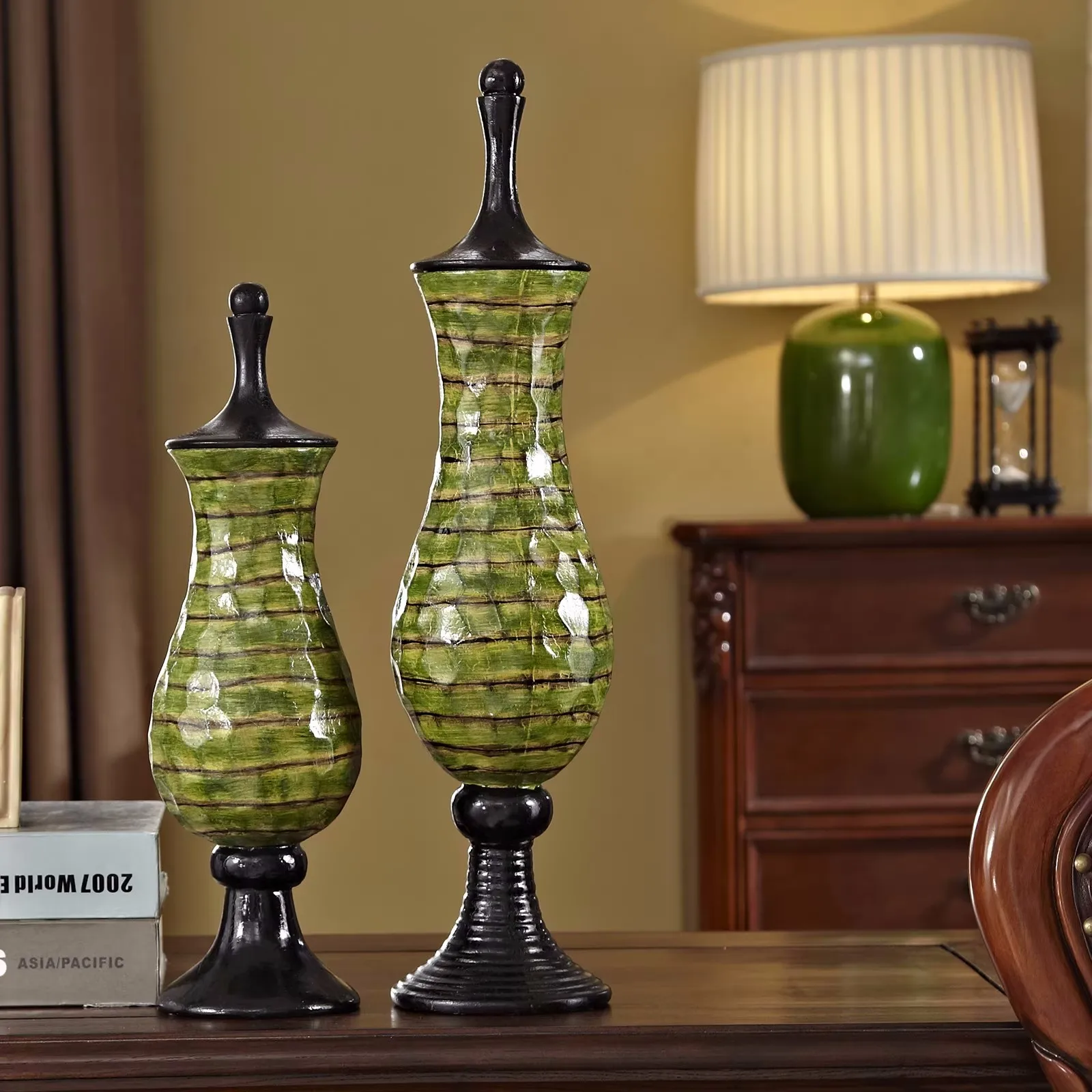 

Resin Creative Retro Green Flowers Vases Home Decor Crafts Room Decoration Vintage TV Cabinet Decorative Candy Jar Resin Statue