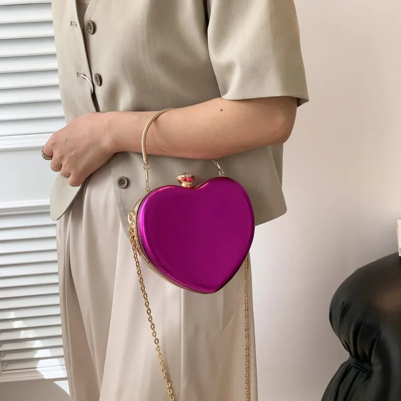 High Quality Women's Shoulder Bag 2023 Trend Fashion Patent Leather Handbag Chain Sweet Candy Colors Small Cute Heart Bag Ladies