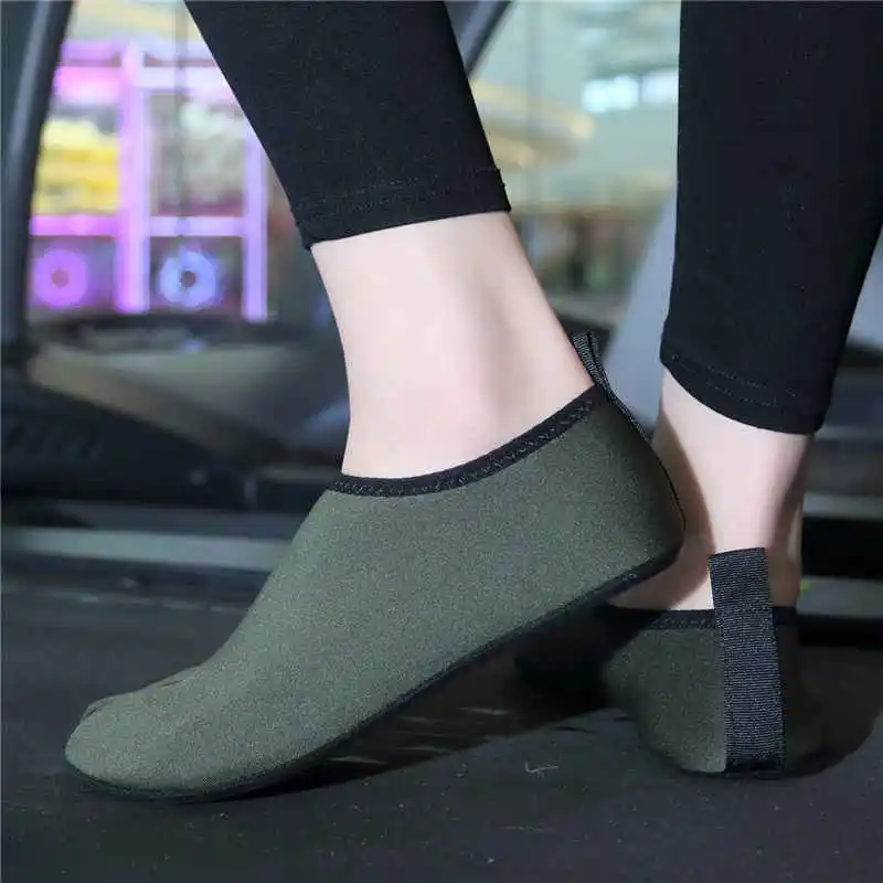 

Шлепанцы Fitnes на каблуке, обувь для мужчин, мужские сандалии без каблука, римские сандалии, обувь для плавания и тенниса