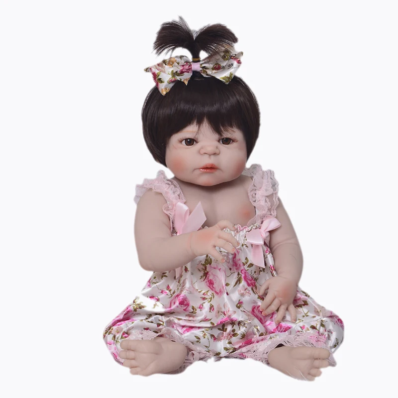 

Bebes Reborn Doll 57CM Full Body Silicone Girl Doll Reborn Baby Bath Toy Lifelike Newborn Girl Doll In A Floral Dress