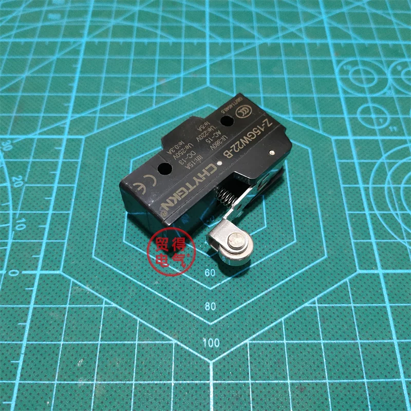 1PCS Z-15gw22-b microswitch tm-1704 silver contact travel limit switch lxw5-11g2 Yituo