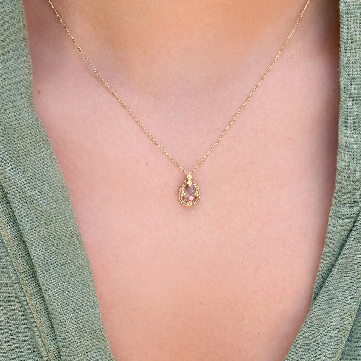 

Luxury S925 Sterling Silver 18k Moonbeam Diamond Drop Necklace for Women
