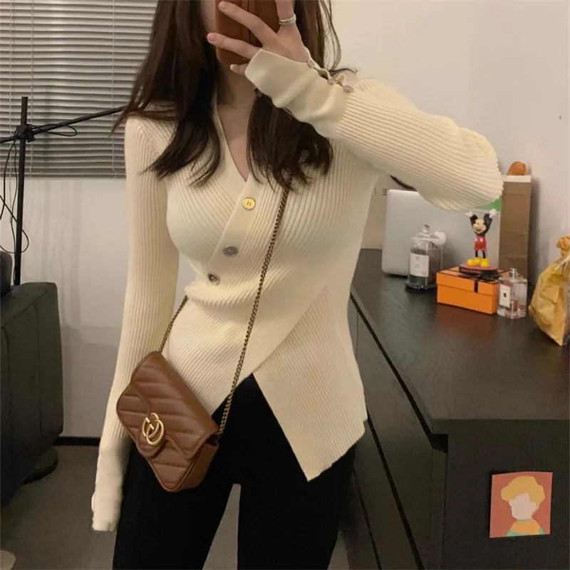 

Slim Cross V-neck New Underlay for Women Slim Fit Pullover Knitted Long Sleeve Top for Women