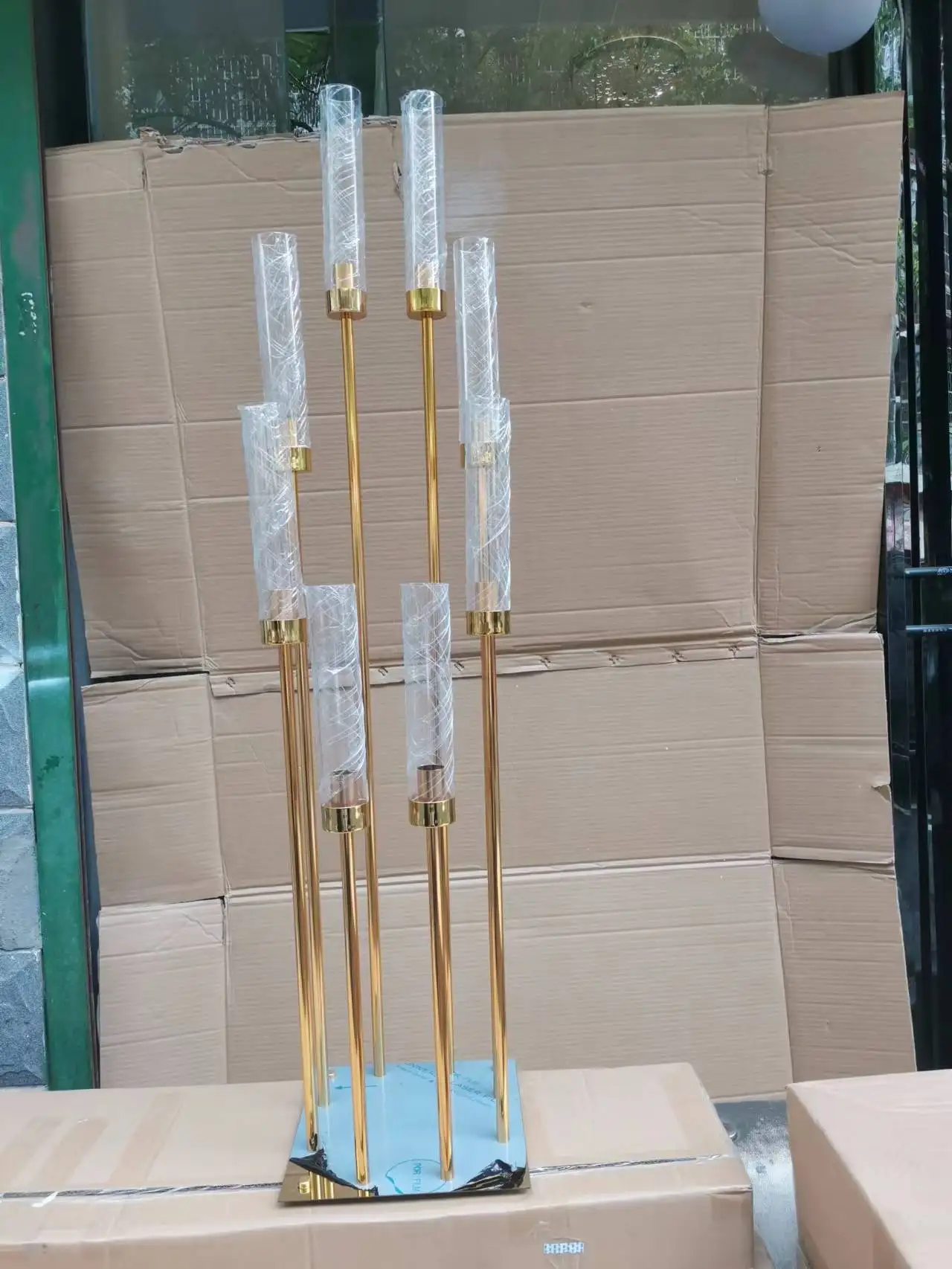 

Золотой металлический кластерный подсвечник с 8 ручками, высокий большой стеклянный подсвечник, канделябр, центральный стол для свадебного...