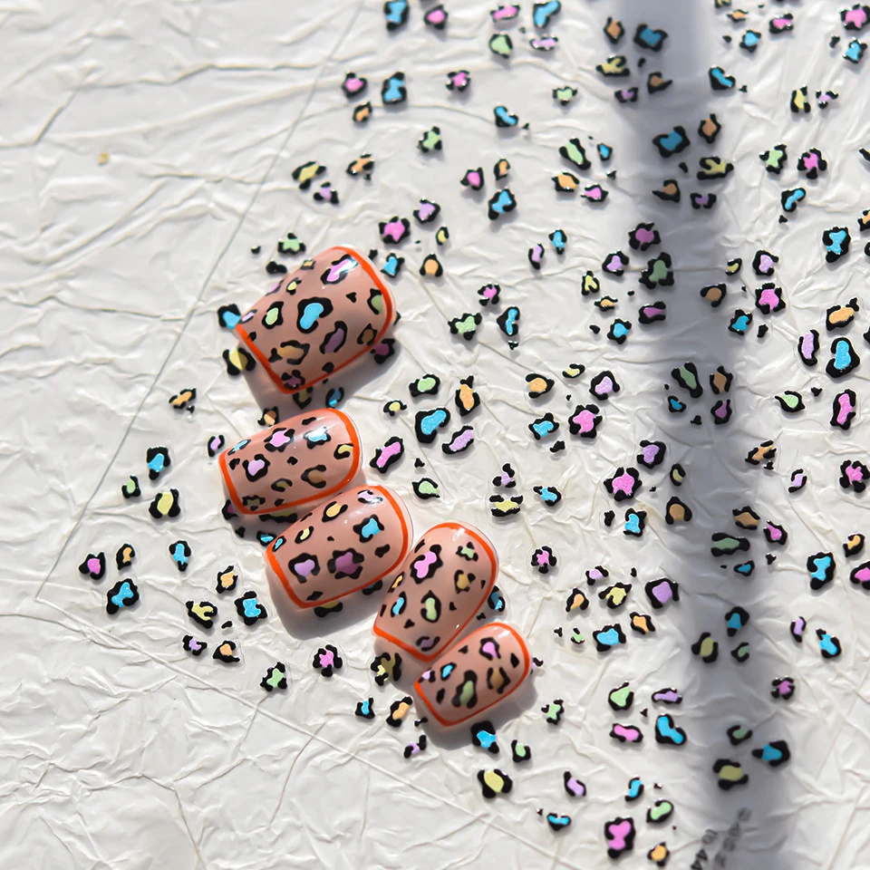 Красочные линии сердце градиентные нежные желтые зеленые розовые синие Speckle