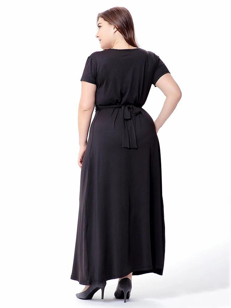 Рисунок 3 - Модное женское платье с V-образным вырезом