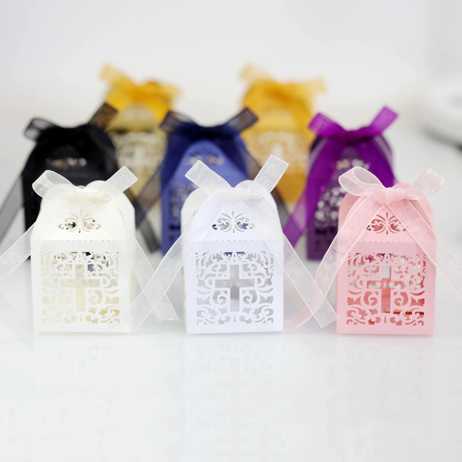100шт лазерный крест коробка конфет Baby Shower подарочная упаковка с лентой день