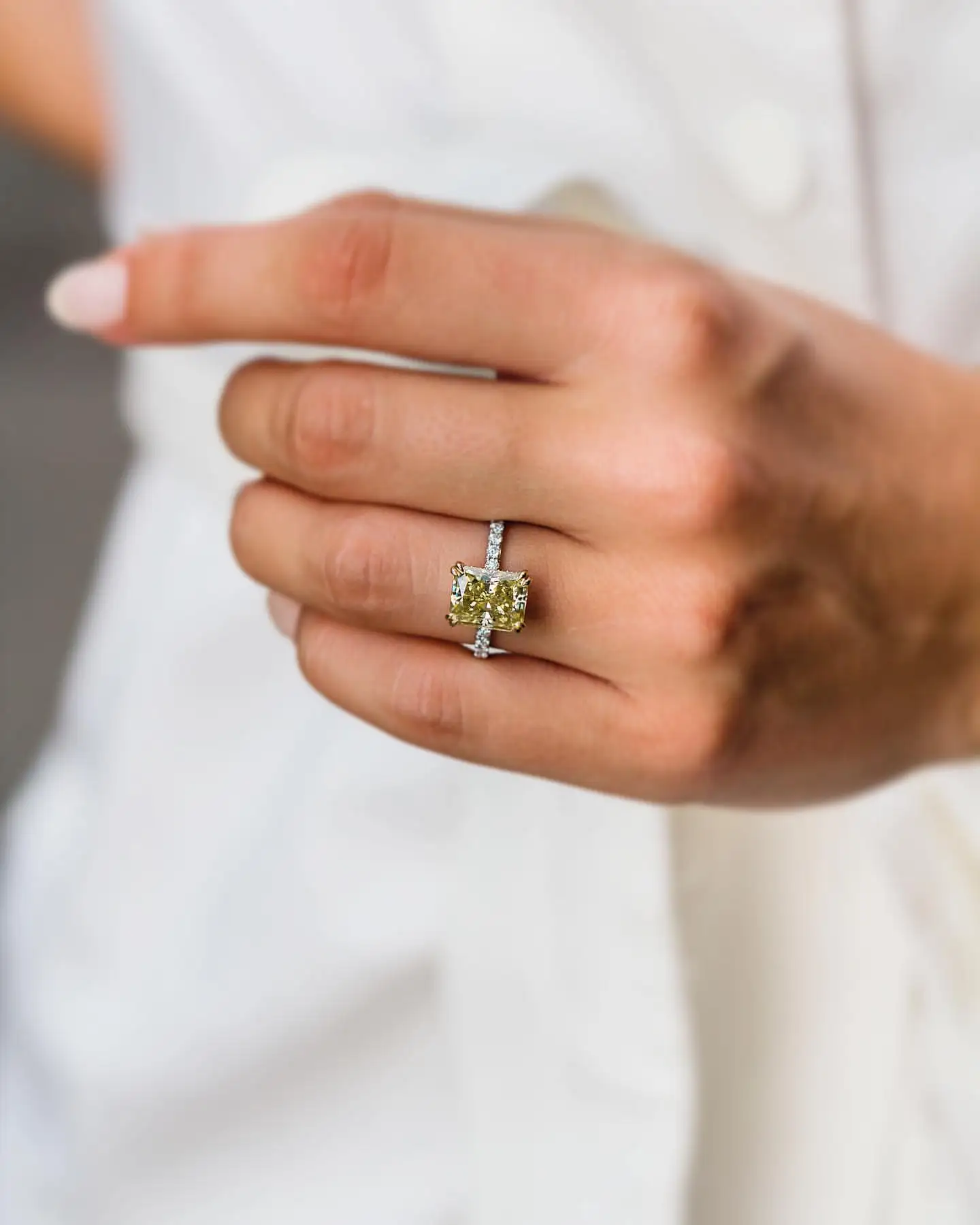 JOVOVASMILE Moissanite Engagement Wedding Ring 18k 3.3 Carat 9.5x7.5mm Crushed Ice Radiant Light Yellow Lab Diamond Jewelry