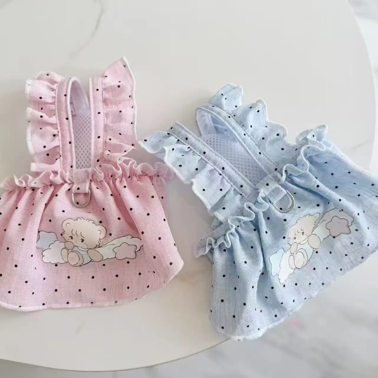 Фото Милое платье для собак с мультяшным принтом и горошком, охлаждающее, тонкое, дышащее, летняя одежда для щенков, для маленьких и средних собак, кошек, тедди, йорков, мальтезе №3