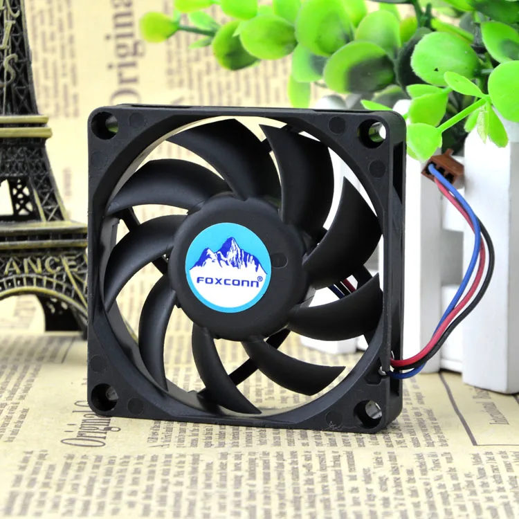 

DELTA 12V 0.45A AFB0712HHB-F00 7CM 7CM 7015 THREE WIRE COOLING FAN