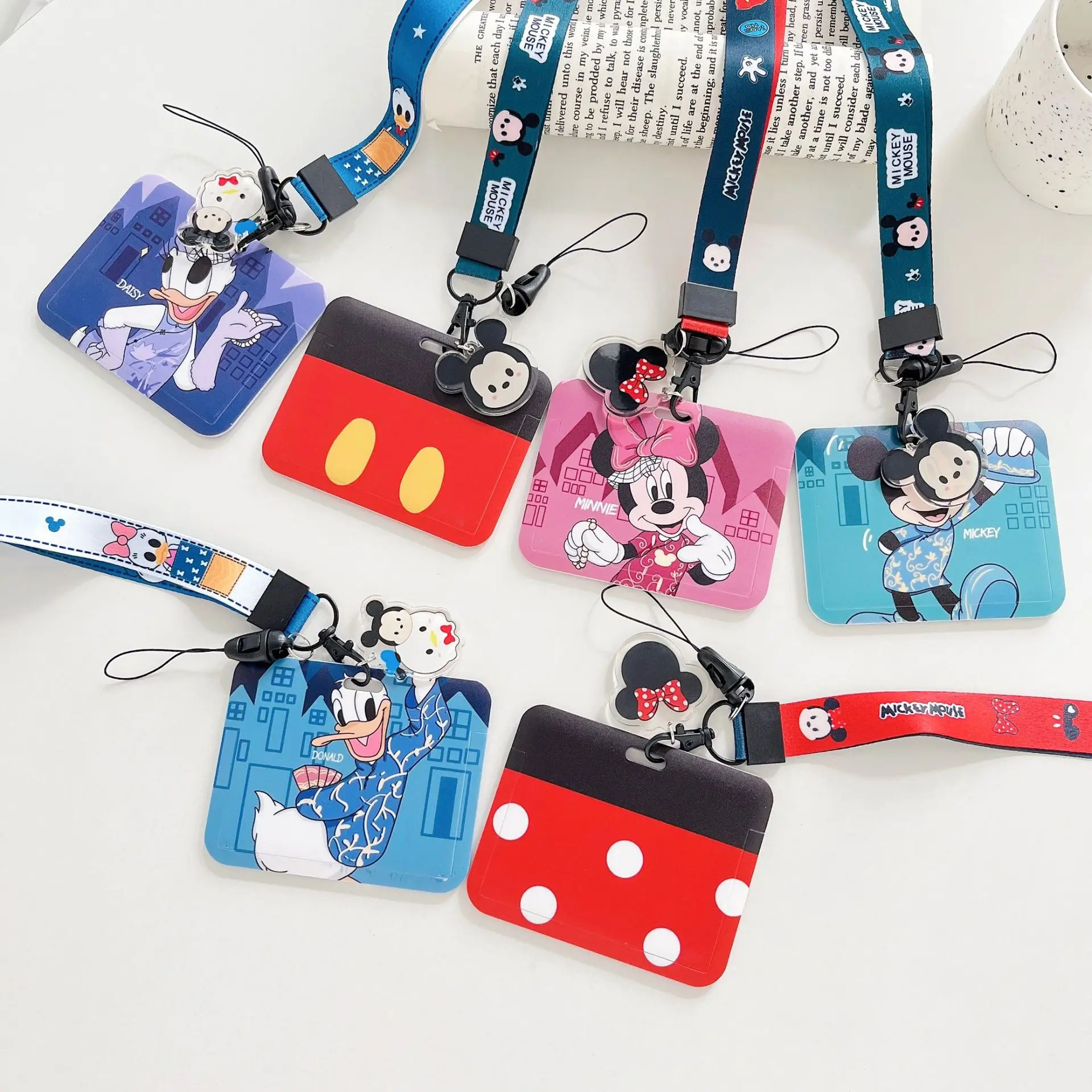 

Disney Mickey Minnie Mouse Women ID Credit Bank Card Holder Students Bus Clear Card Case Lanyard GIRL Visit Door Identity Badge