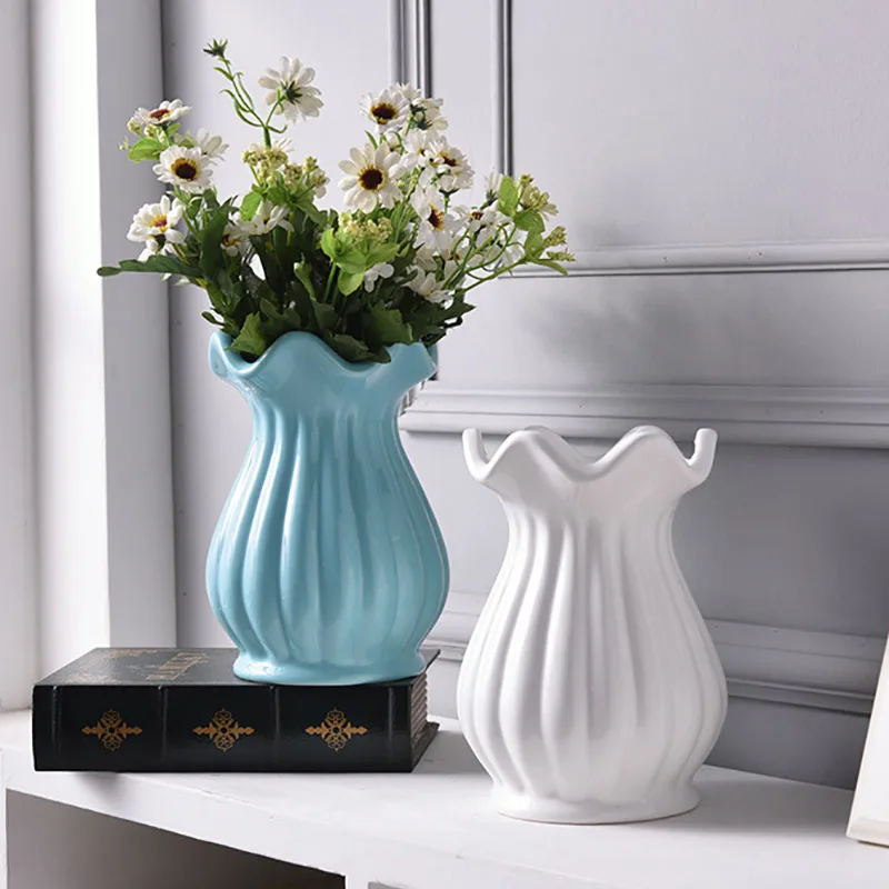 

White Ceramic Vertical Vase Lotus Leaf Pattern Hydroponic Container Handicraft Decor Flower Arrangement Living Room Decoration