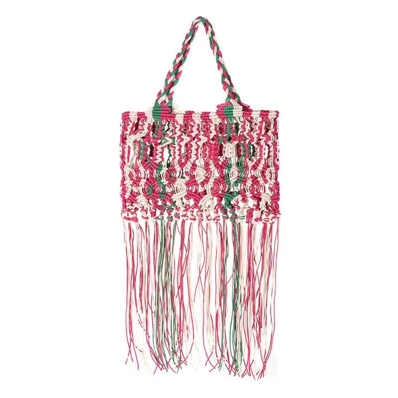 

Сумка-тоут женская плетеная из рафии с кисточками