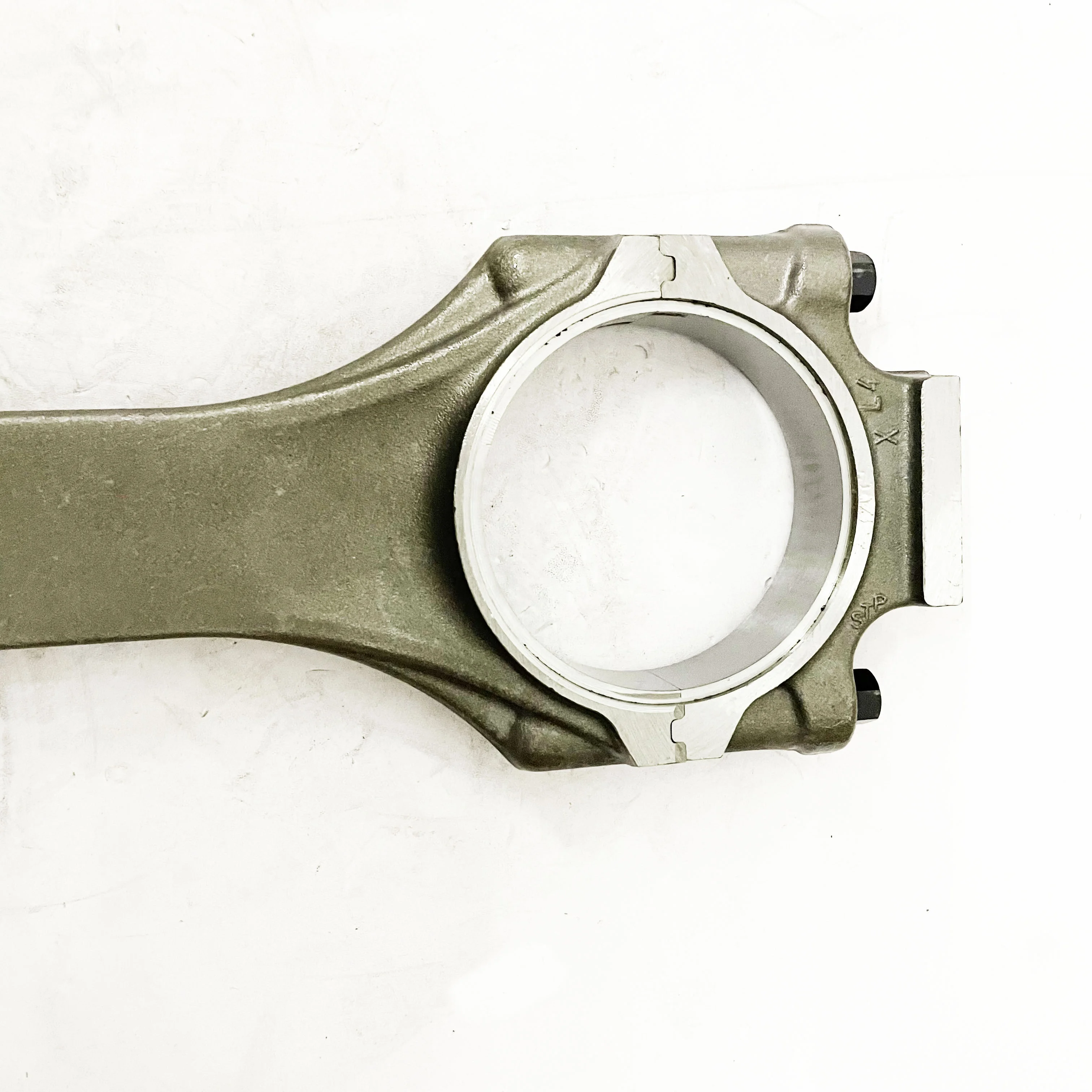 Высококачественный шатун d-eutz TCD2015V06 04263018