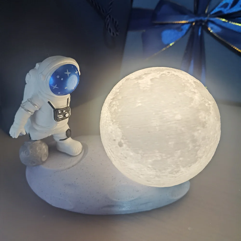 

Новинка, Космический светодиодный ночник, современный декор из смолы, астронавт, луна, ночник, оригинальная настольная лампа, подарок на день рождения