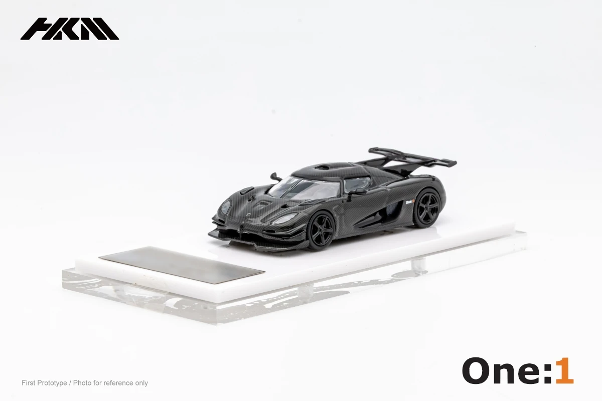 

Presale On December HKM 1:64 Koenigsegg Agera Alloy Diecast Car Model
