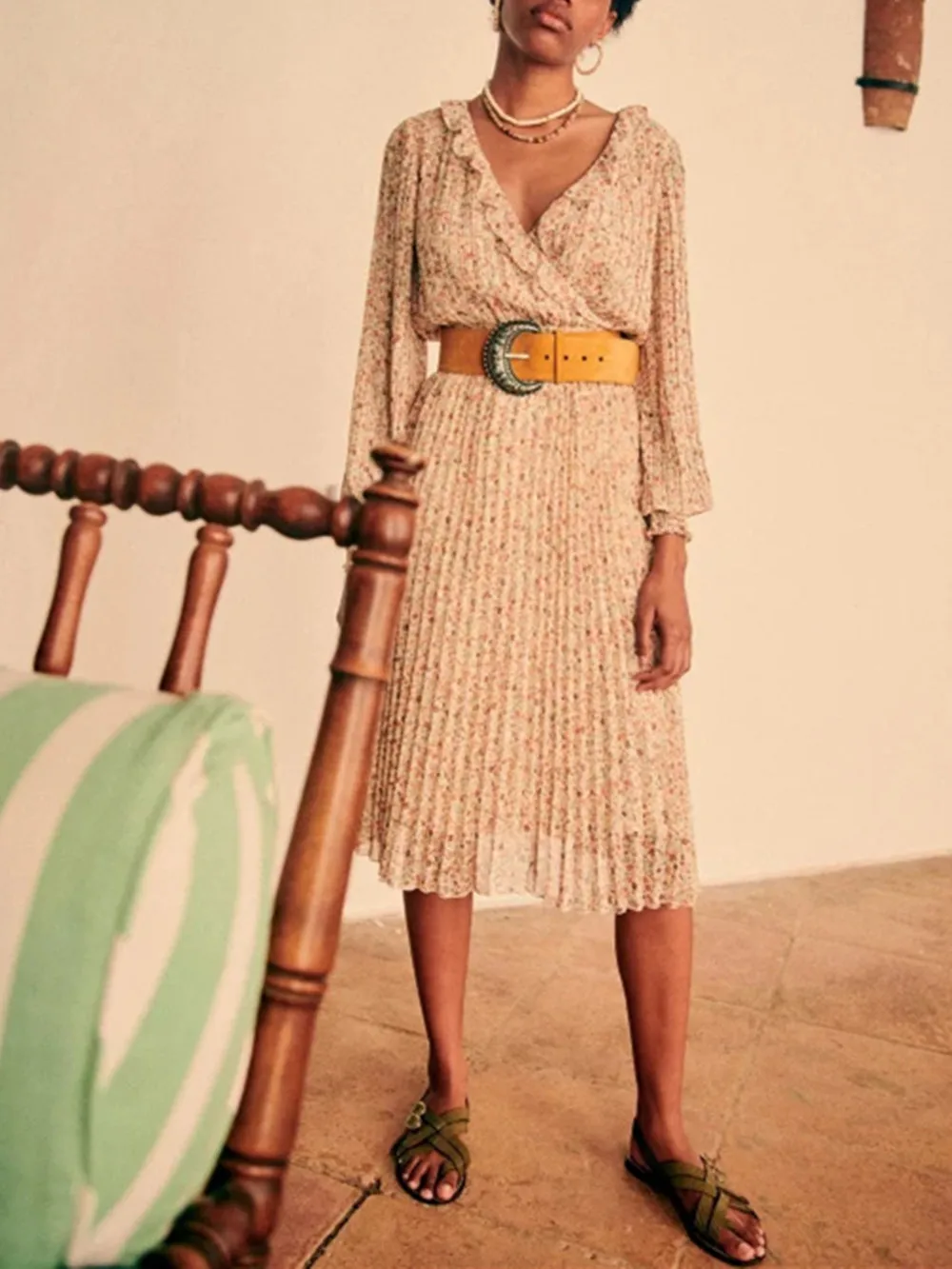 

Women Midi Robe Ruffles Floral Print Pleated V-neck Lantern Sleeve Dress Vintage