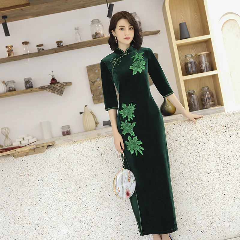

Sheng Coco Green Velvet Cheongsam New Style Long Sleeve Velvet Embroidery Single Layer Long Cheongsam Fashion Slim
