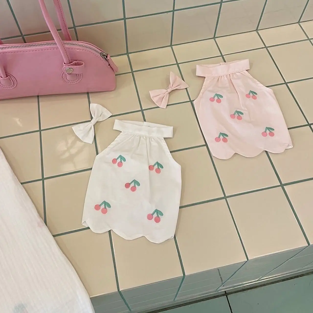 

Женское летнее милое платье чихуахуа, Красивая весенняя одежда для девушек из Померанской собаки, хлопковые футболки для щенков с аксессуарами для волос