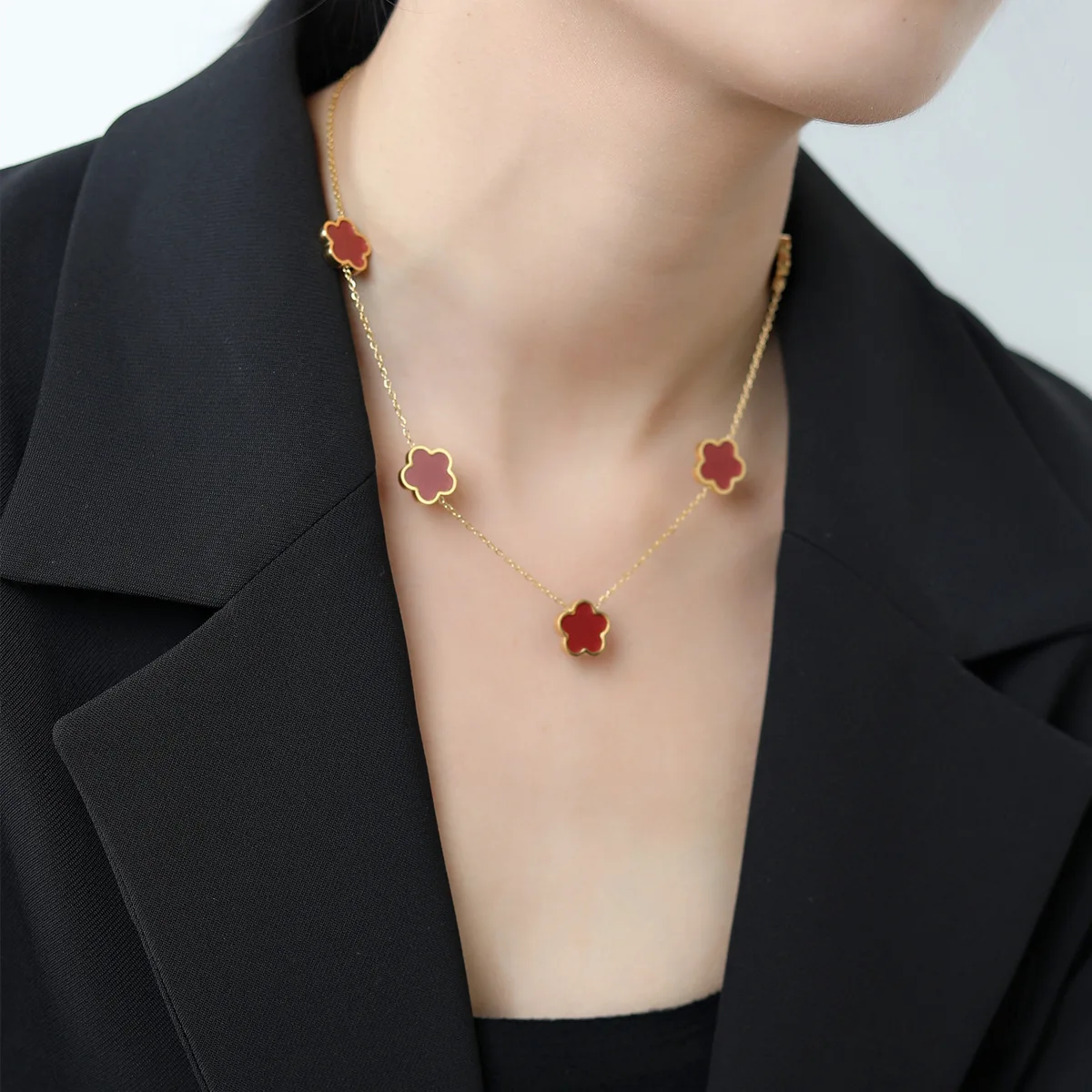 

3pcs Colorful Five Leaf Flower Pendant Necklace Choker Jewelry Luxury Gold Chain Non Tarnish Stainless Steel Necklaces for Women