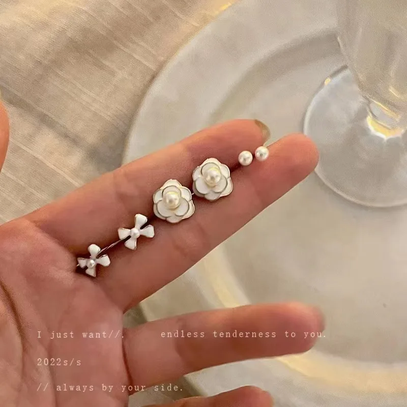 

2925 silver needle new Japanese and Korean personality small pearl fashion earring combination cute earrings earrings