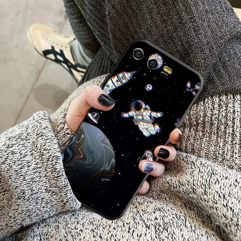 

Blurry Astronaut Phone Case For Honor 9X 9X Lite 8C 7X 9 9Lite 8S V9 7A 9S 8A Pro 9A 8Pro 8 8X Bspe Slot Smart Protective 2021
