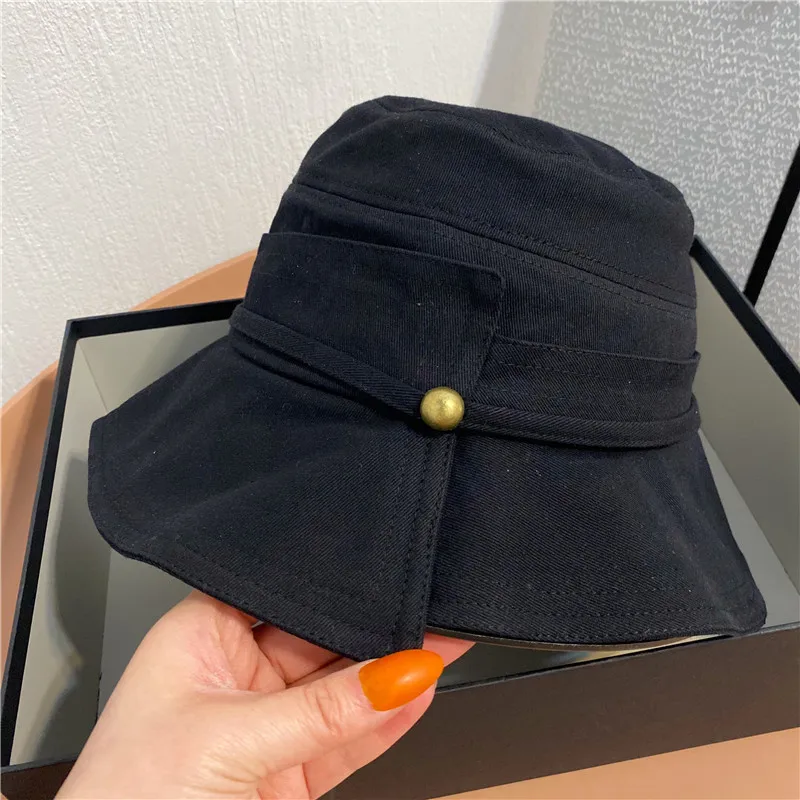 

Bucket Hat Summer Sun Shading Beach Hat Spring Fashion Fisherman Hat Women's Japanese Retro Irregular Split Button