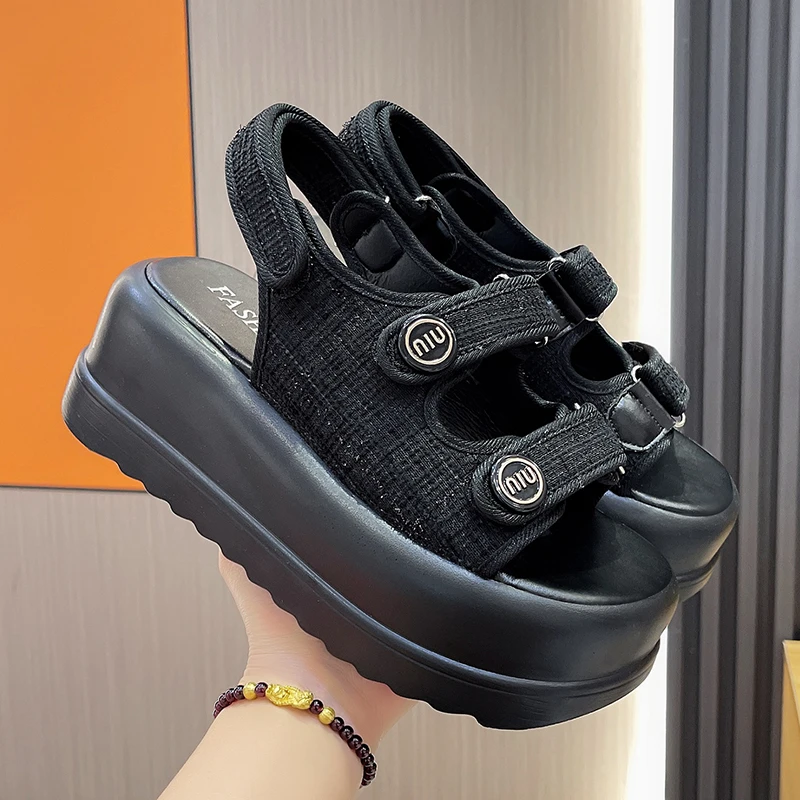 Luxury Woman Platform Sandals Ladies Elegant Medium Women's Shoes Flats Summer Sandals Women 2023 New Designer Shoes Girls