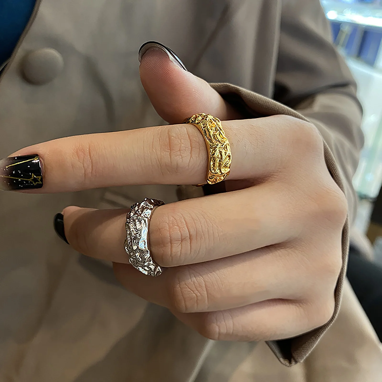 

Women Punk Rock Hammer Textured Rings, Resizable Open Cuff Metal Solid Finger Bands,Statement Female Lady Gift Jewelry