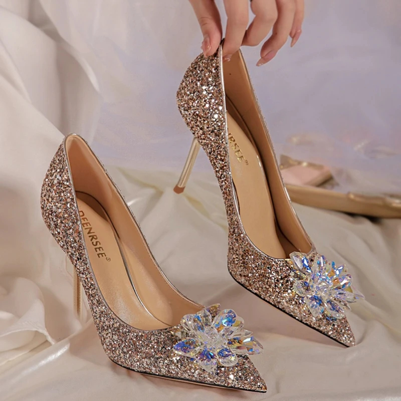 

Stiletto Heels Crystal Flower Pumps Women 2021 Sexy Pointed Toe High Heels Shoes Woman Luxury Bling Banquet Wedding Shoes