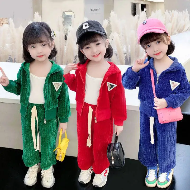 

Новинка 2022, комплект для девочек, весенне-осенняя одежда, Детский костюм, куртка с капюшоном для маленьких девочек, одежда, детский топ + штаны, 2 предмета