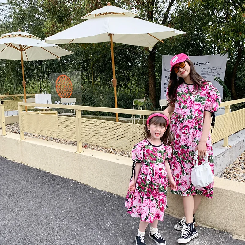 

2022 Summer Mother-daughter Parent-child Dress Girls Round Neck Short-sleeved Printed Dress Family Matching Outfits Kids Outfits